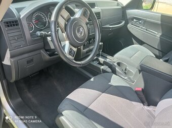 Jeep Cherokee Liberty Limited - 7