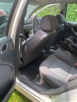 Predám škoda Octavia 4x4 1.9 TDi 74 kW R.v 2005 - 7