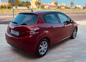 Predám Peugeot 208 Style 1.2 benzin 89 000 KM - 7
