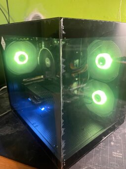 Herny pc : ryzen 5 3600x , 16gb ram , gtx 1660s , 500gb ssd - 7