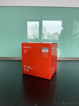 Sony FE 85mm f/1.8 - ako nový, komplet - 7