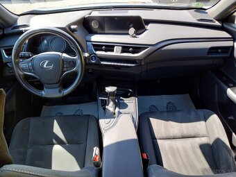 Lexus UX UX250h Business Line CVT, FWD, 112 kw, A1, 5d - 7