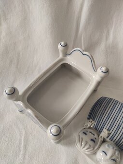 Porcelánová dóza na bonbóny,cibulák, Dubí, limitka - 7
