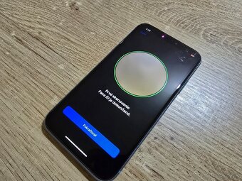 Iphone XR 64gb modry plnefunkcny ma len bezne znamky pouziva - 7