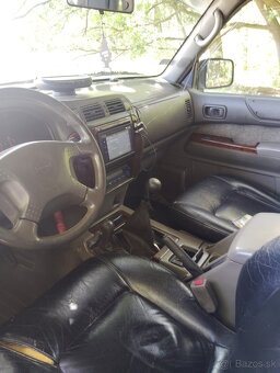 Nissan Patrol Y61 - 7