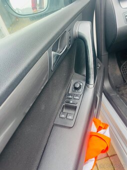 Volkswagen Passat B7 1.6 TDI 77 kW - 7