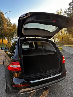 Predam Mercedes ML 350 / 3.0 / 190kw / 210tis km/ 2012 - 7