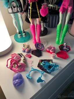 Monster high Neon Fright Ghoulia, Draculaura - 7