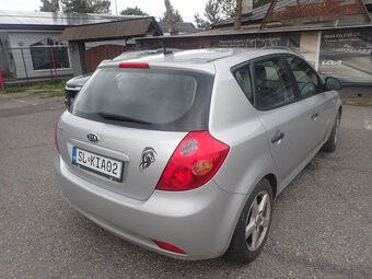 KIA CEED 1,4 EX 2009 - 7