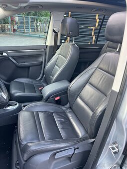 VW Touran 2.0tdi 103kw DSG, Highline 2014, 7 miest - 7