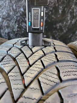 185/60 R15 Bridgestone  zimne pneumatiky - 7