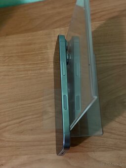 PREDANÉ Dobrý deň Ponúkam na predaj iPhone 16 Pro 256GB - 7
