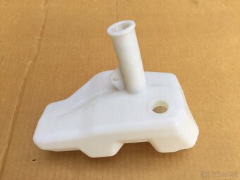 Nová olejová nádržka a nový predný blatník - 7