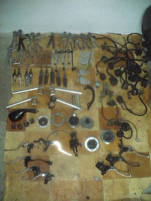 Kawasaki GPZ 500 /20 kW/ r. 95 díly - 7