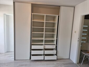 Vstavaná skriňa presne podľa vašich predstáv - 7