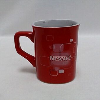 Predám červené hrnčeky NESCAFÉ - klasické i tie s ksichtíkom - 7