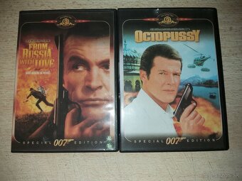 DVD  Agent 007 a Play Station 2 plus 11ks hry - 7