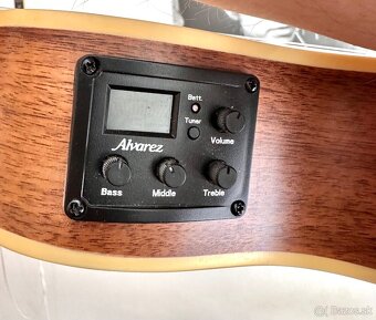 Predám elektro akustické ukulele Alvarez AU70WCCE - 7