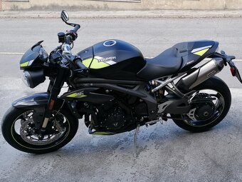 TRIUMPH Speed Triple RS 1050 - 7