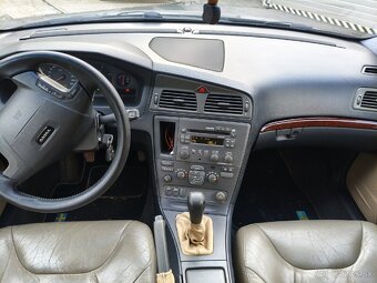 Volvo V70 2.5 TDI - 7