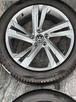 ✅ 5x112 r19 Tiguan Rline Valencia nádherne - 7