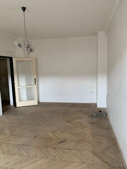 NA PREDAJ 1i tehlový byt v centre mesta Žiar nad Hronom - 7
