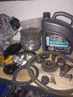 Predám motor Apríla Tuono,Rsv 1000RR - 7