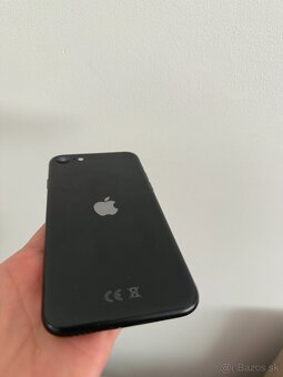Mobilný telefón zn. Apple Iphone SE - 7