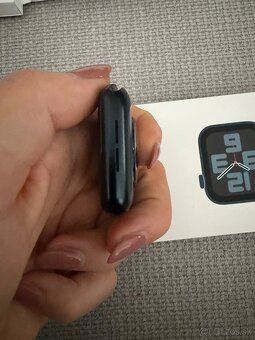 Apple Watch SE - gen 2 - 44mm - midnight aluminium - 7