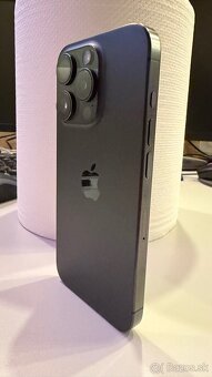 iphone 15 Pro, Black Titanium, 256GB - 7