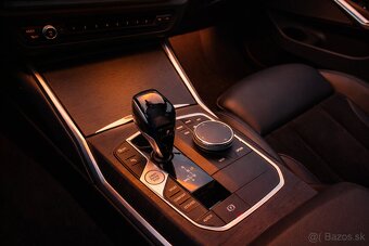 BMW rad3 - 320d xDrive M-packet - 7