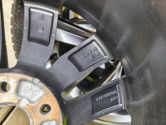 Zimná sada VW Almere 5x112 R18 s pneu Pirelli 235/45 R18 - 7