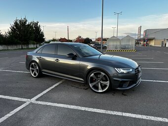 Predám Audi s4 b9 - 7