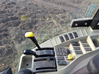 John Deere 3045R - 7