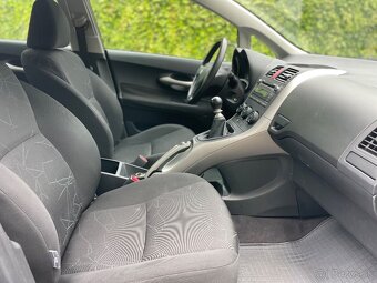 Toyota Auris 1.33 VVTi, Nová STK + EK - 7