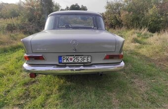 Mercedes-Benz 220SB W111 - 7