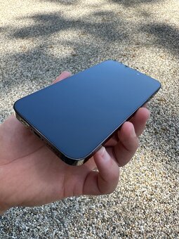 iPhone 14 pro - baterie 100% - 7