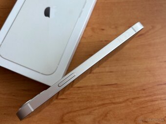 Apple iPhone 13 128GB - 7