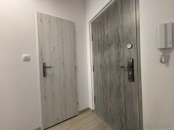 NA PRENÁJOM 1 IZBOVÝ BYT S BALKÓNOM, POPRAD - 7