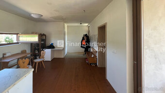 Rodinný dom s pozemkom 2 395 m², Kolárovo, Komárno - 7