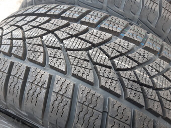 205/60 R16  -nové zimné Run Flat - 7