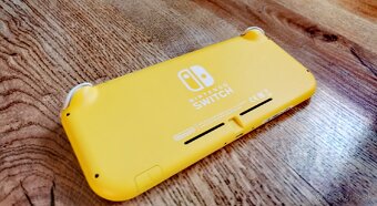 Nintendo Switch Lite - 7