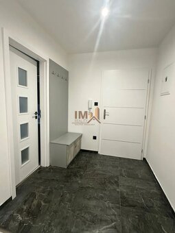 NA PRENÁJOM VEĽKÝ ZARIADENÝ 2i BYT S BALKÓNOM A PARKOVANÍM - 7