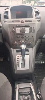 Zafira automat 7 miest nová STK - 7