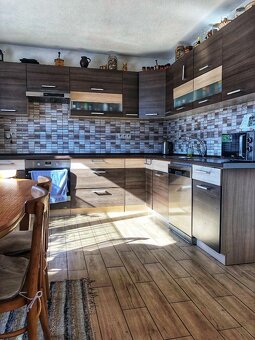 Dom v prírode s veľkým pozemkom 5590m² – vhodný na rekreáci - 7