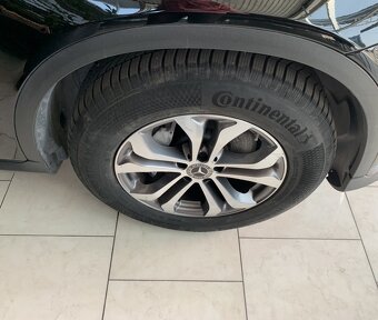 Mercedes-Benz GLC SUV 220 d 4 Matic automat 9stupňový - 7