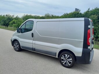 Predám Renault Trafic 2,0dci - 7