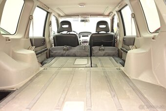 Predám Nissan X-TRAIL 2,5 benzín 4X4 - 7