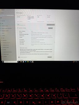 HP OMEN 15 - 7