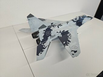 Modely vojenskej techniky, tanky 1/35, lietadla 1/48 - 7